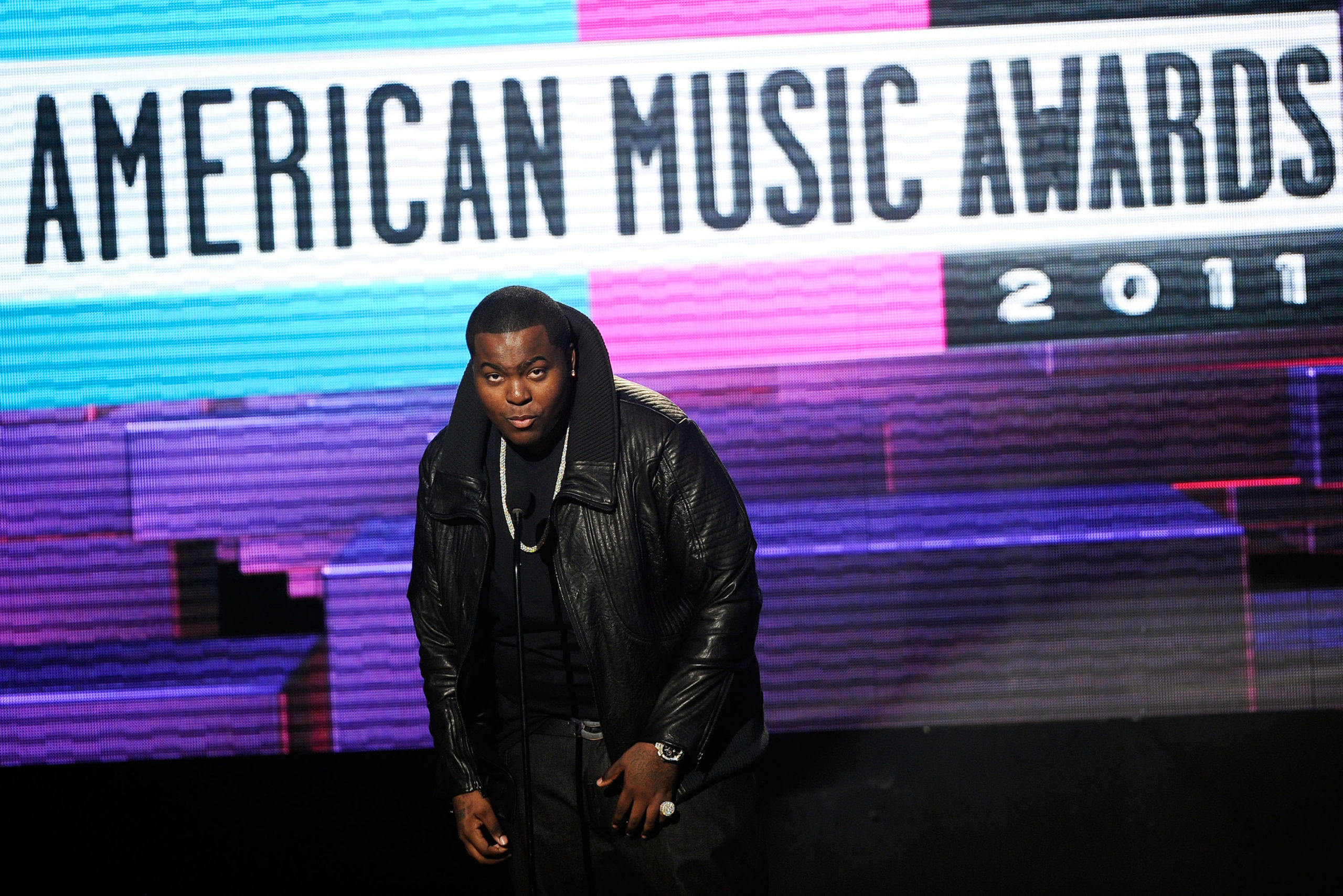 LOS ANGELES, CA - NOVEMBER 20: Singer Sean Kingston speaks onstage at the 2011 American Music Awards held at Nokia Theatre L.A. LIVE on November 20, 2011 in Los Angeles, California. (Photo by Kevork Djansezian/Getty Images)