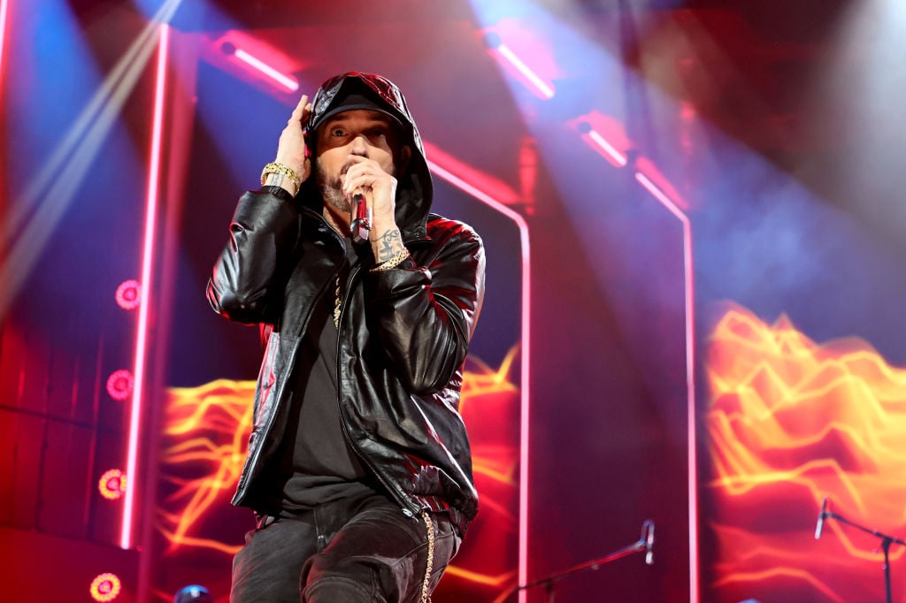 LOS ANGELES, CALIFORNIA - NOVEMBER 05: Inductee Eminem performs onstage during the 37th Annual Rock & Roll Hall of Fame Induction Ceremony at Microsoft Theater on November 05, 2022 in Los Angeles, California. (Photo by Theo Wargo/Getty Images for The Rock and Roll Hall of Fame)