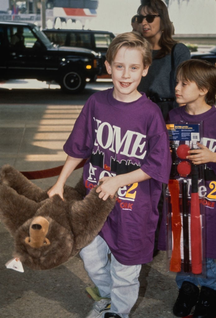 Macaulay Culkin and Kieran Culkin attends the 'Home Alone 2: Lost in New York' Century City premiere at ABC Entertainment Center in Century City, California, United States, 5th November 1992. (Photo by Vinnie Zuffante/Michael Ochs Archives/Getty Images)