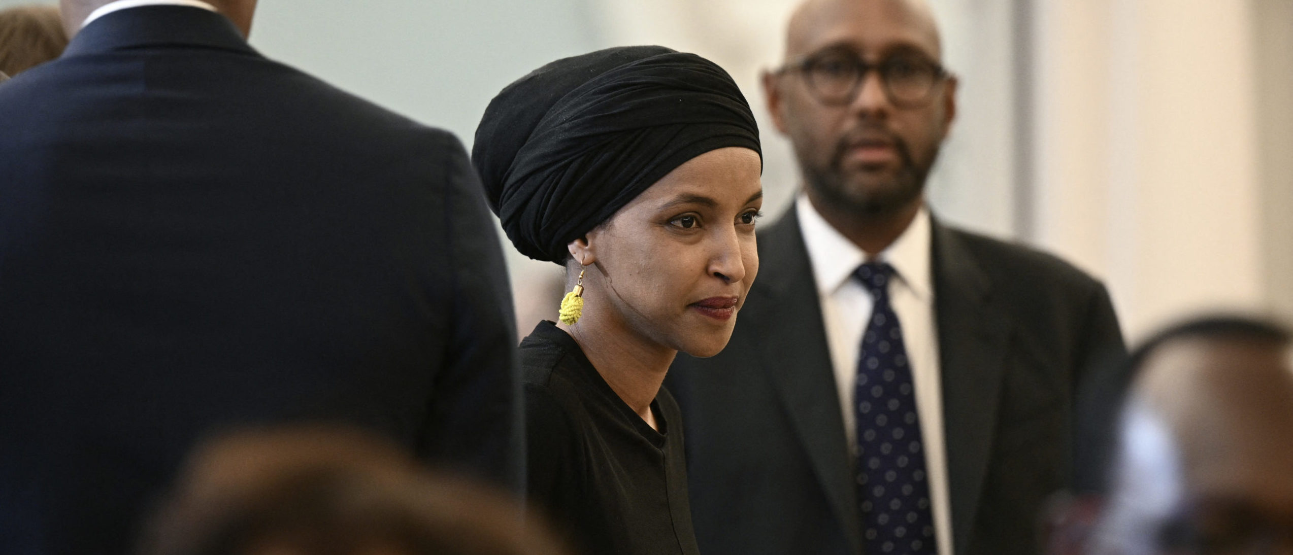 Ilhan Omar rôti après une incompréhension totale du Memorial Day