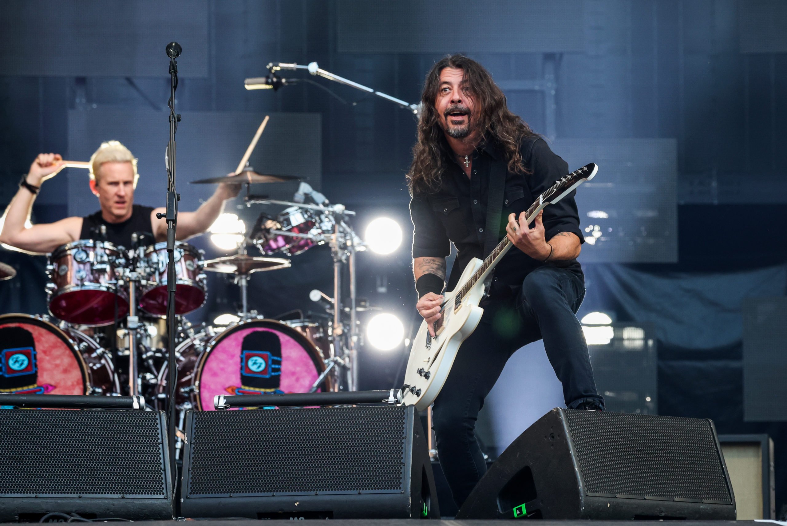 LONDON, ENGLAND - JUNE 20: Josh Freese (L) and Dave Grohl of The Foo Fighters perform on stage at London Stadium on June 20, 2024 in London, England. (Photo by Kevin Mazur/Getty Images for Foo Fighters)