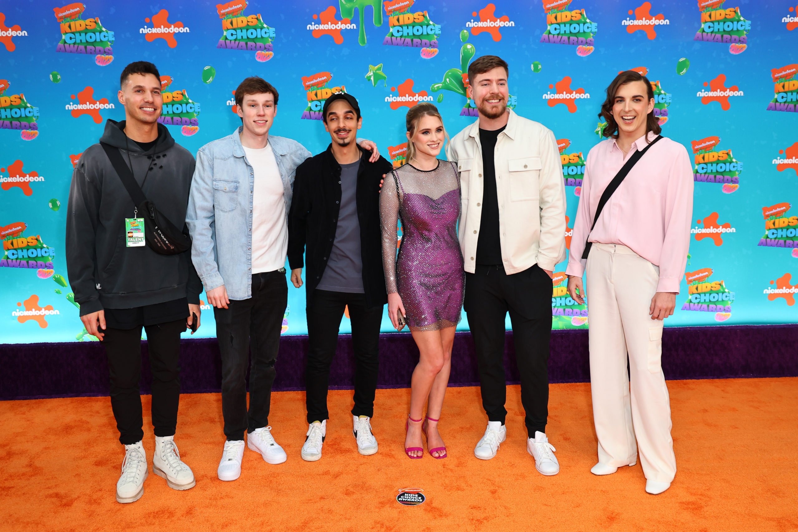 LOS ANGELES, CALIFORNIA - MARCH 04: MrBeast (2nd from R) attends the 2023 Nickelodeon Kids' Choice Awards at Microsoft Theater on March 04, 2023 in Los Angeles, California. (Photo by Leon Bennett/Getty Images)