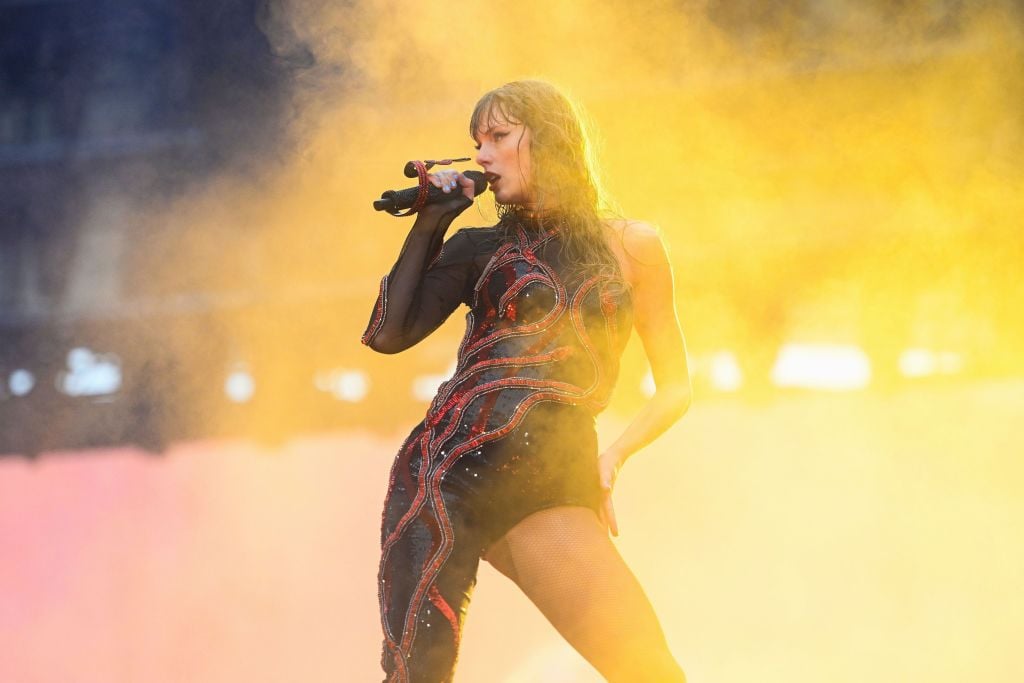 HAMBURG, GERMANY - JULY 23: EDITORIAL USE ONLY. NO BOOK COVERS. Taylor Swift performs onstage during "Taylor Swift | The Eras Tour" at Volksparkstadion on July 23, 2024 in Hamburg, Germany. (Photo by Gregor Fischer/TAS24/Getty Images for TAS Rights Management )