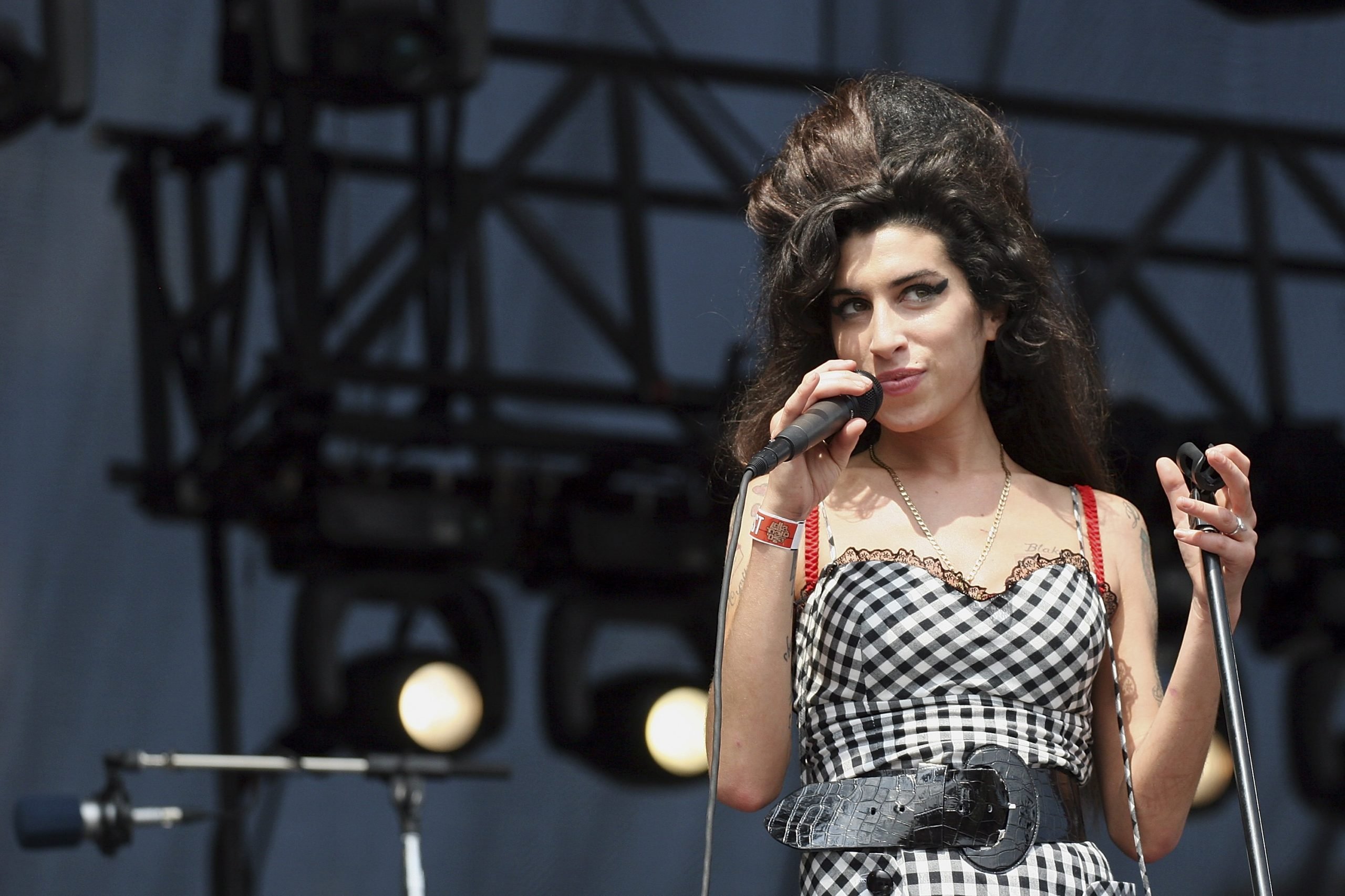 FACT CHECK: Is This an Authentic Mugshot Of Amy Winehouse?