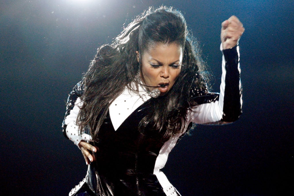 NEW YORK - SEPTEMBER 13: Janet Jackson performs onstage during the 2009 MTV Video Music Awards at Radio City Music Hall on September 13, 2009 in New York City. (Photo by Christopher Polk/Getty Images)