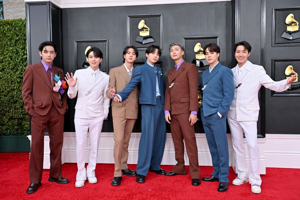 LAS VEGAS, NEVADA - APRIL 03: (L-R) V, Suga, Jin, Jungkook, RM, Jimin and J-Hope of BTS attends the 64th Annual GRAMMY Awards at MGM Grand Garden Arena on April 03, 2022 in Las Vegas, Nevada. (Photo by Axelle/Bauer-Griffin/FilmMagic) Getty Images