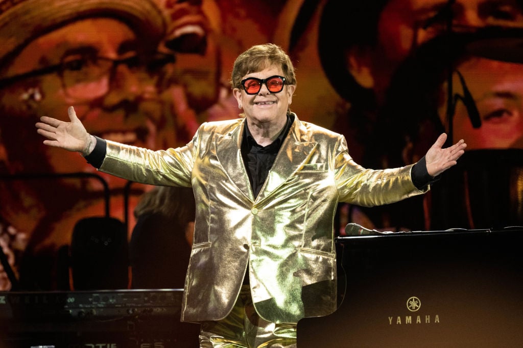 GLASTONBURY, ENGLAND - JUNE 25: Sir Elton John performs on The Pyramid Stage at Day 5 of Glastonbury Festival 2023 on June 25, 2023 in Glastonbury, England. (Photo by Harry Durrant/Getty Images)