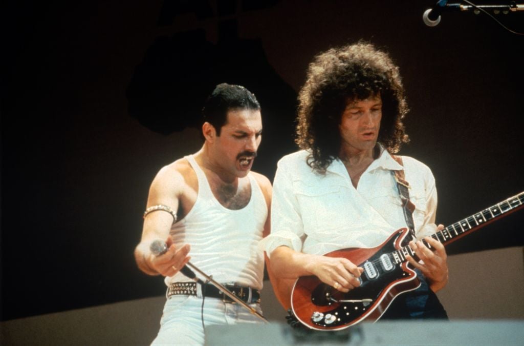 LONDON, UNITED KINGDOM - JULY 13: Freddie Mercury and Brian May of the band Queen at Live Aid on July 13, 1985 in London, United Kingdom. (Photo by FG/Bauer-Griffin/Getty Images)